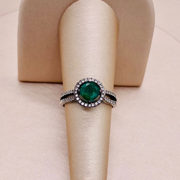 925 Sterling Silver Green & White Topaz Halo Ring - Picture 3 of 14